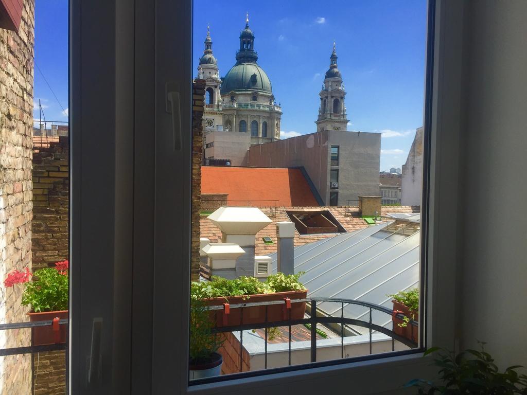 Ice Breaker Apartment — Photos 1