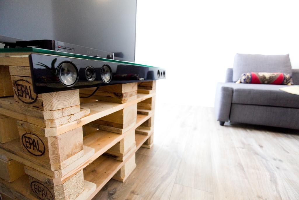 Ice Breaker Apartment — Photos 3